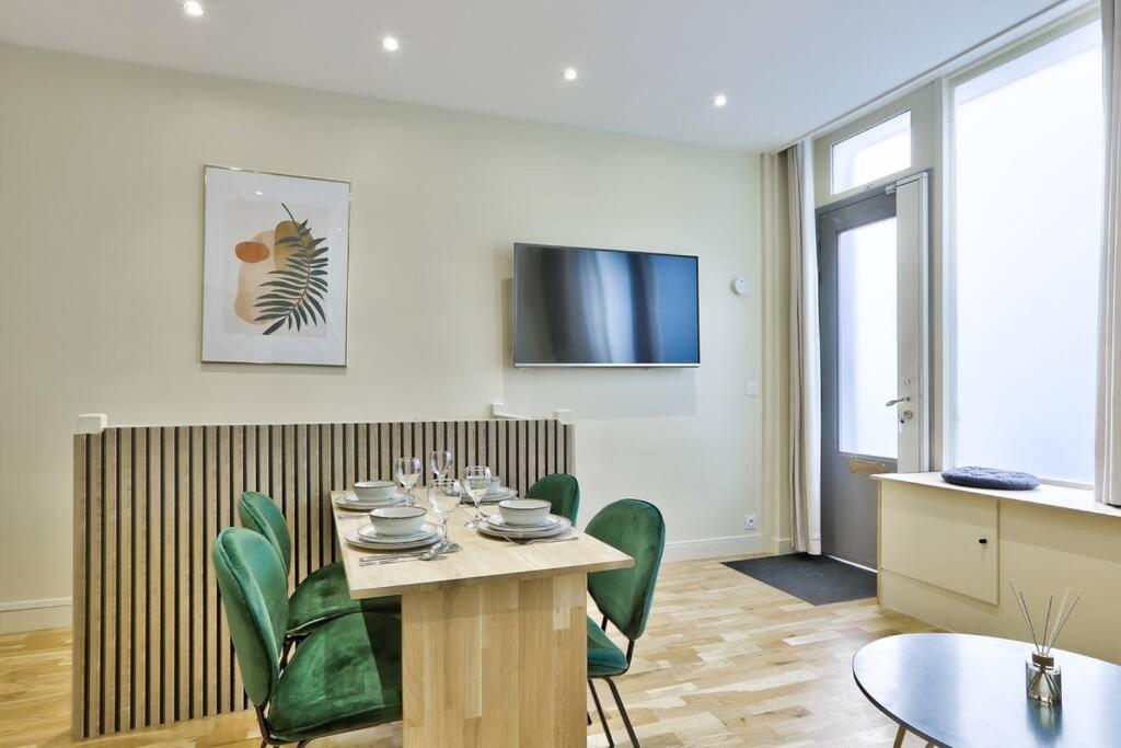 Cosy Appartement - Eiffel Tower Parigi Esterno foto